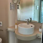 Nobiallum Oda ve Kahvaltı 4*