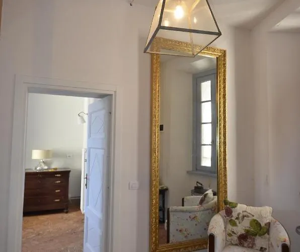 Nobiallum ميناجيو