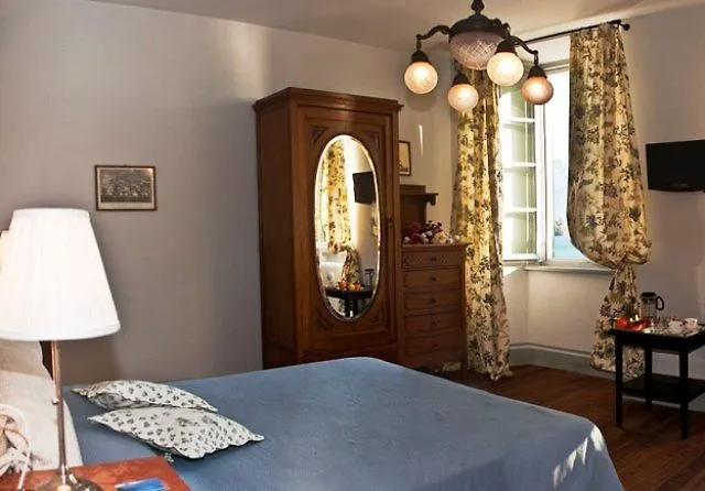 فندق مبيت وإفطار Nobiallum ميناجيو